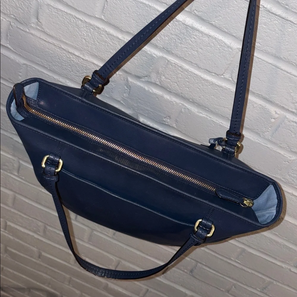 💙 Coach Peyton Leather Shoulder Bag/Purse in Dark Blue/Gold - Picture 11 of 16
